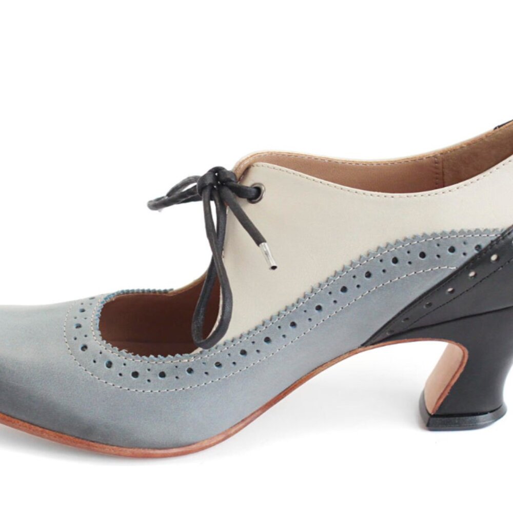 *NEVER WORN* Fluevog 2016 Wonder LYRA Mary Janes, Gray/Blue/Black, Size 9 (TTS). - Picture 14 of 16